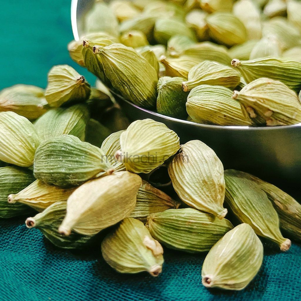 Kerala Cardamom Bold Size | Choti elaichi - My Tikachi
